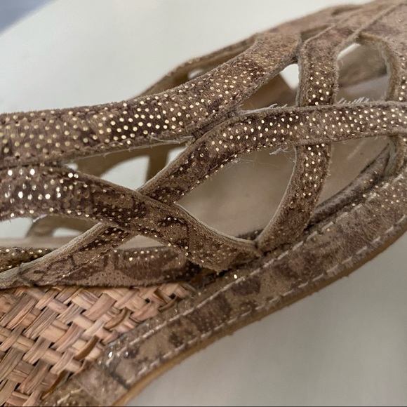 Stuart Weitzman Hurdle Peep Toe Wedge Sandal - Picture 11 of 11